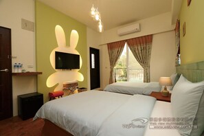Desk, soundproofing, rollaway beds, free WiFi - Bear Homestay (Taitung)