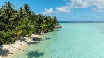Pantai persendirian, selam skuba