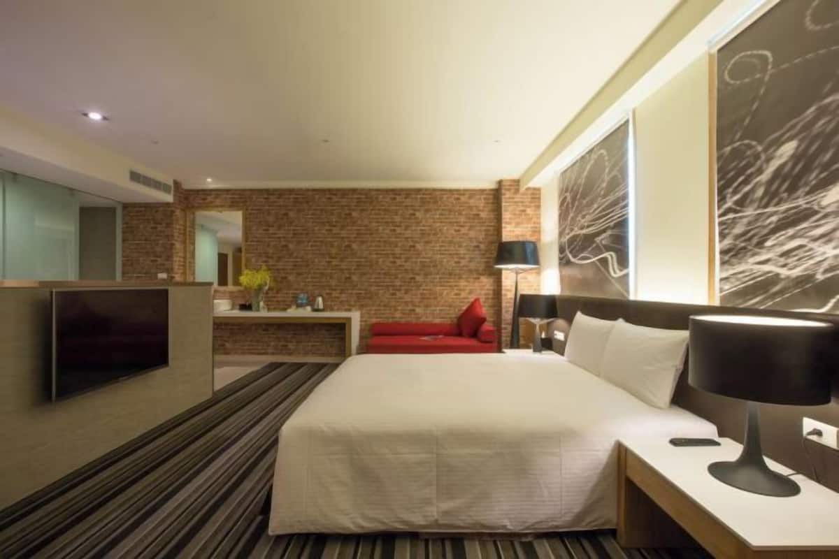 1 Schlafzimmer, Schreibtisch, laptopgeeigneter Arbeitsplatz