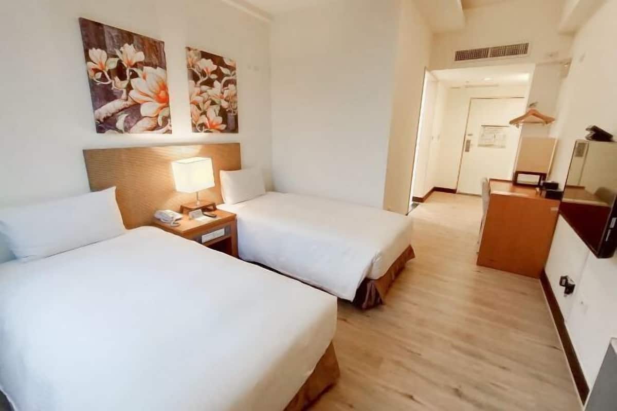 1 Schlafzimmer, Schreibtisch, laptopgeeigneter Arbeitsplatz