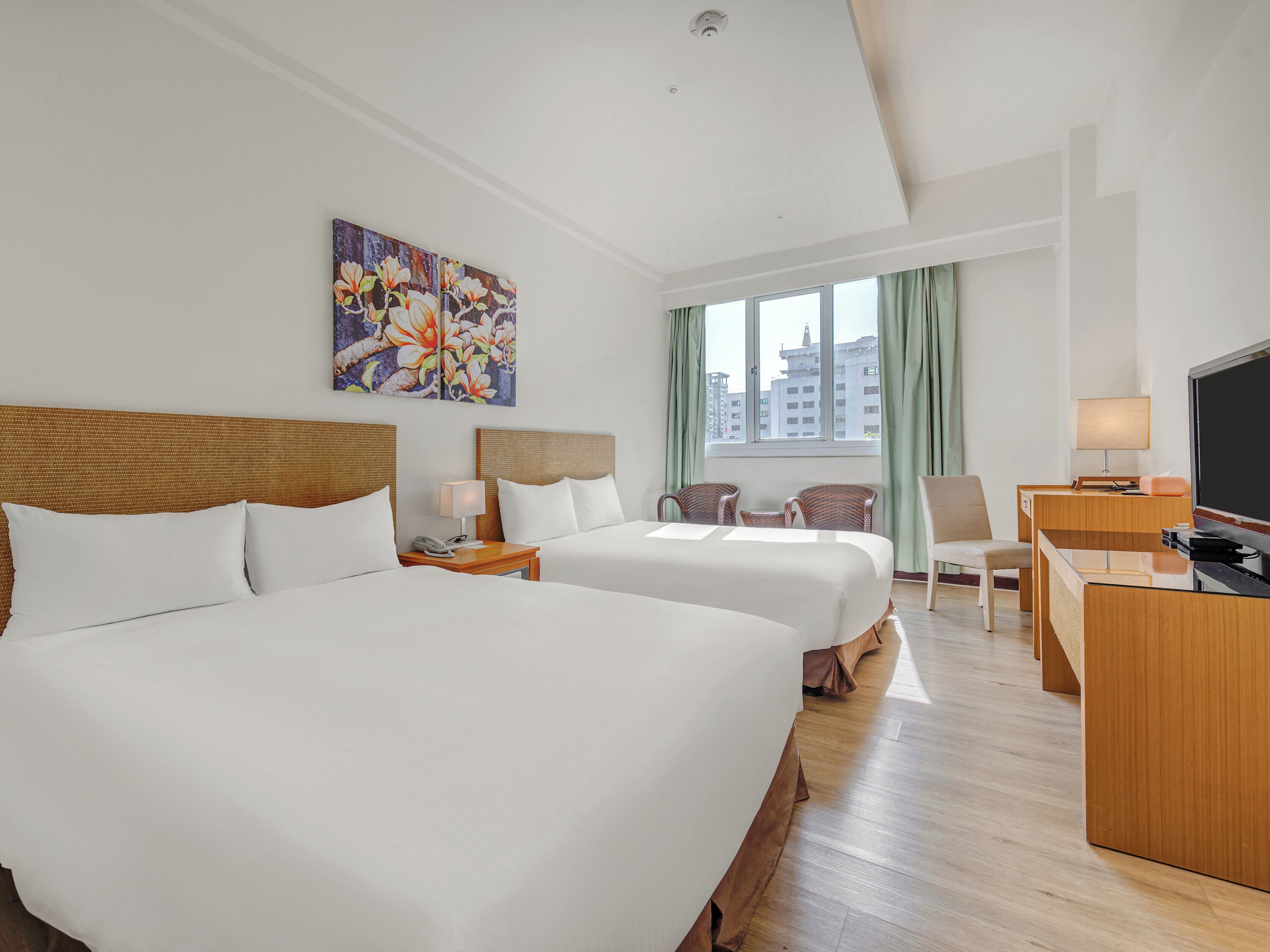 Deluxe Twin Room | Desk, laptop workspace, soundproofing, free WiFi