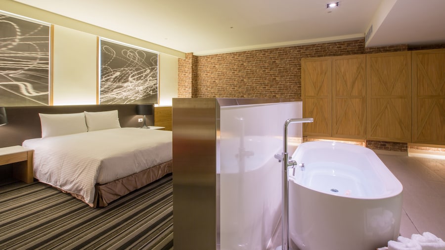 Guide Education Culture Hotel Kaohsiung Museum of Fine Arts