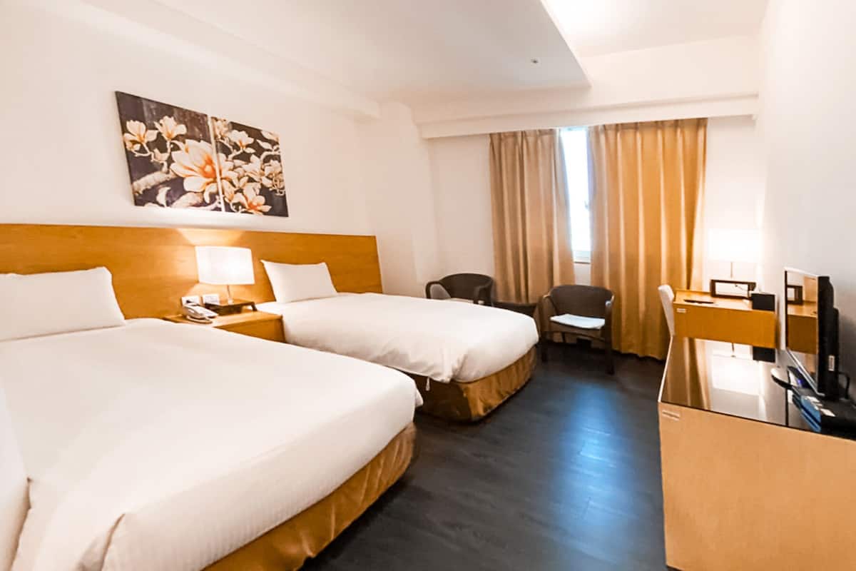 Standard-Zweibettzimmer | 1 Schlafzimmer, Schreibtisch, laptopgeeigneter Arbeitsplatz