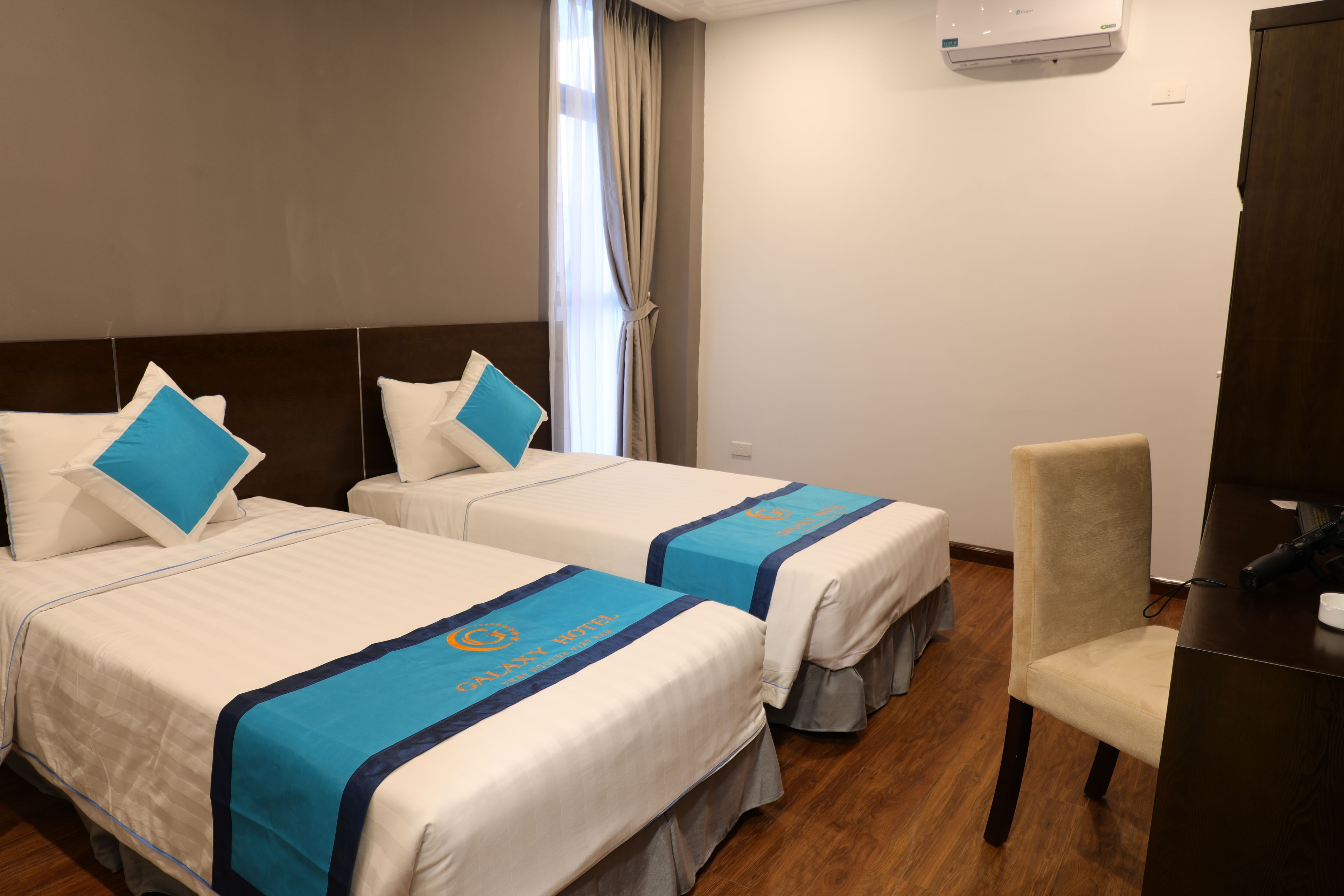 classic twin room | minibar, in-room safe, desk, soundproofing