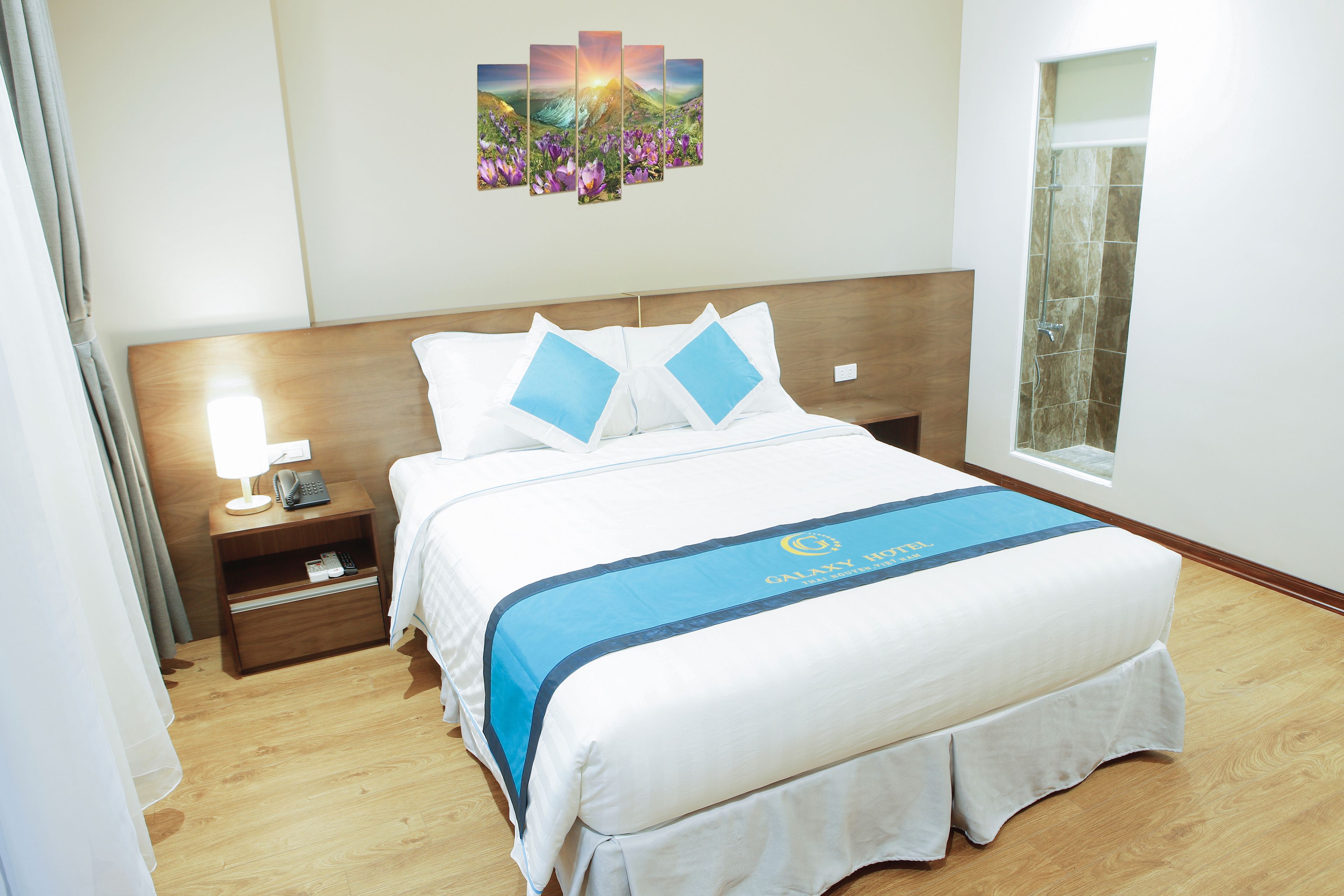 studio, city view (twin) | minibar, in-room safe, desk, soundproofing