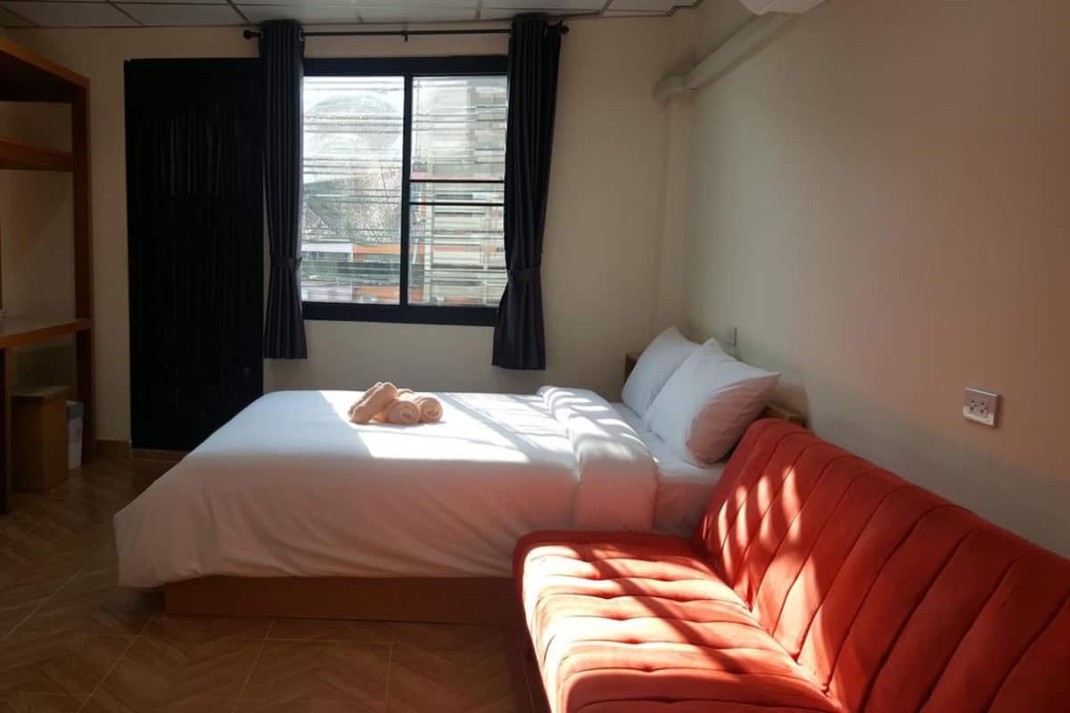 Grand Double Room, Non Smoking, Private Bathroom