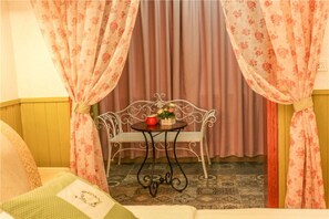 Room amenity - Wuzhen HE & SHE Inn (Jiaxing)