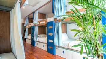 共用宿舍, 男女混合宿舍 (1 bed in 14-bed) | 隔音、熨斗/熨衣板、免費無線上網、床單