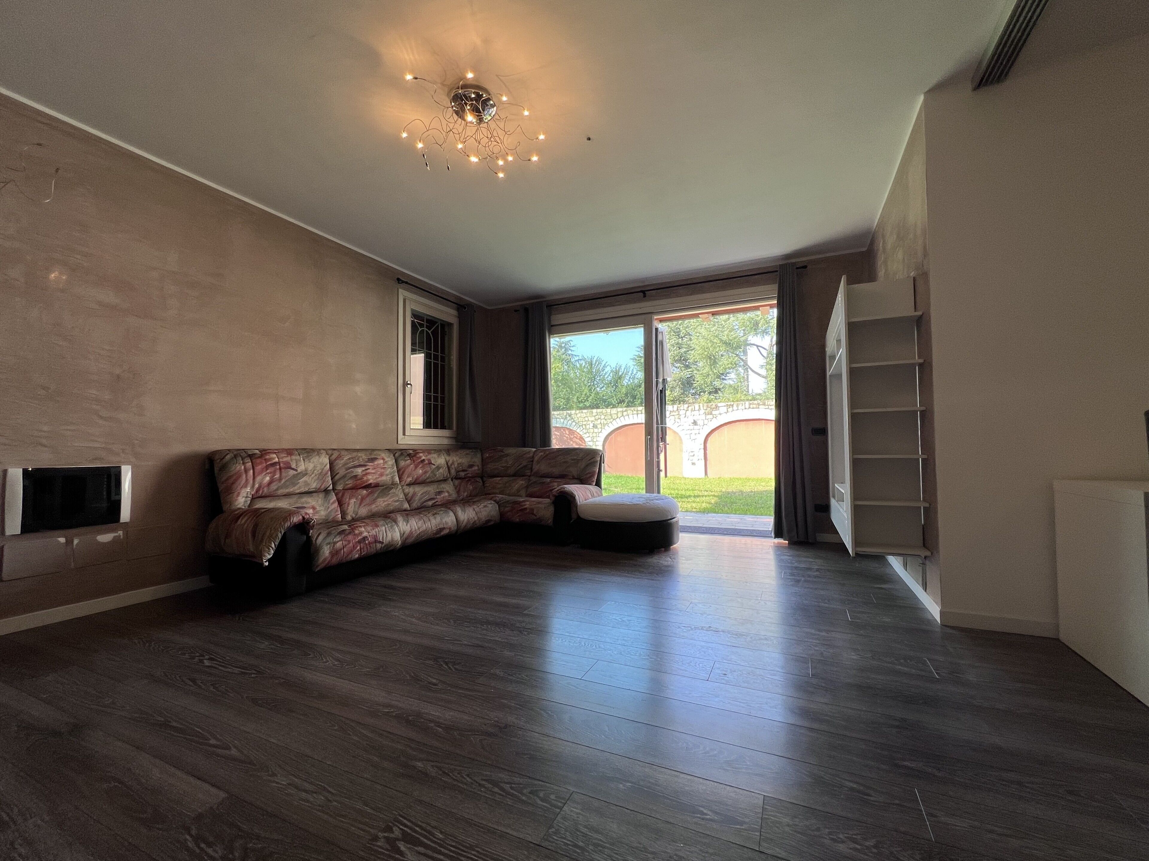 Foto - B2In Suite & Office