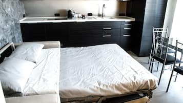 Executive Suite, 2 Bedrooms, Balcony, Tower | 1 bedroom, minibar, in-room safe, laptop workspace