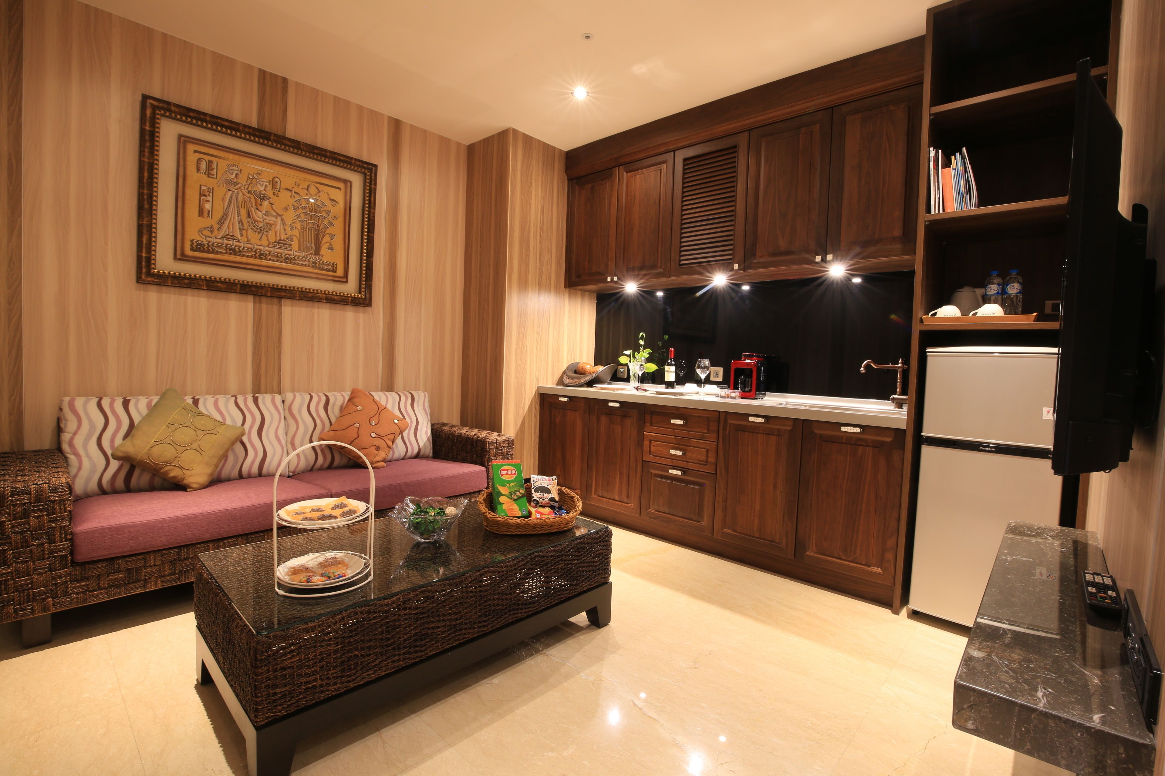 executive double room, 1 queen bed, bathtub, tower | 1 bedroom, premium bedding, down duvets, in-room safe