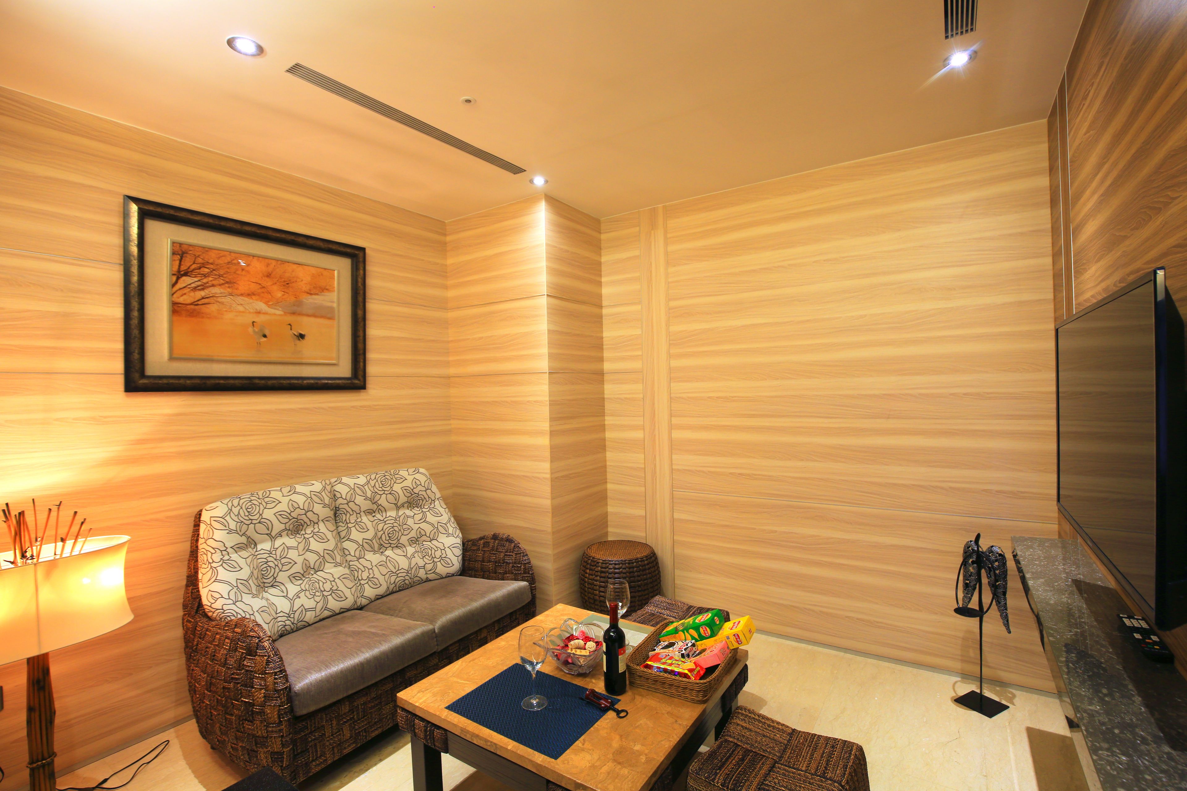 executive double room, 1 queen bed, bathtub, tower | 1 bedroom, premium bedding, down duvets, in-room safe