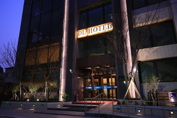 Front of property – evening/night