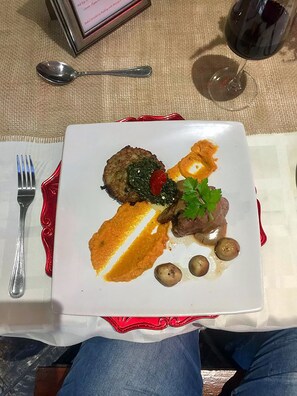 Breakfast, lunch, dinner served; local cuisine