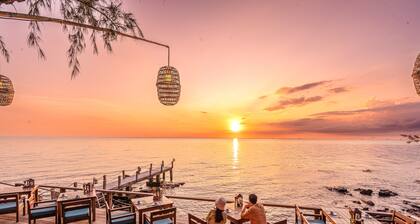 Camia Resort & Spa