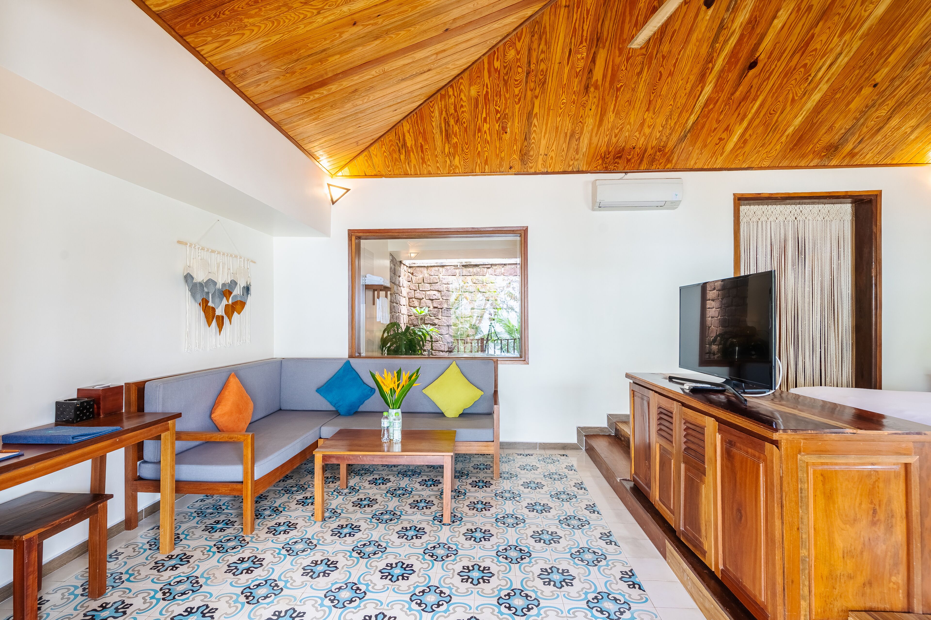 40-inch lcd tv with cable channels, tv