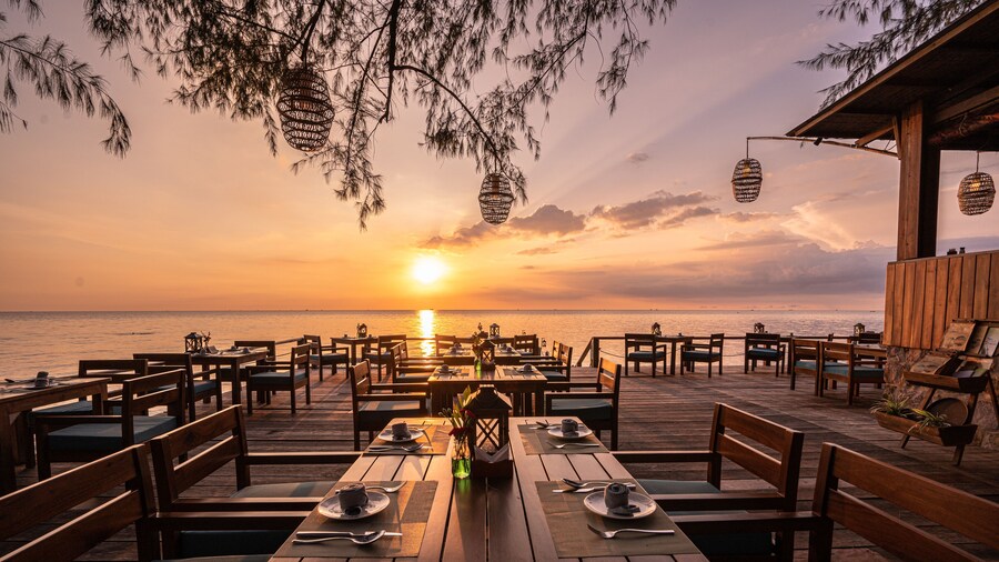 Camia Resort & Spa