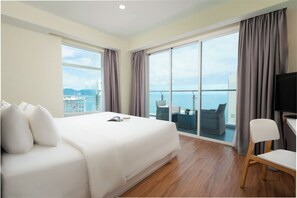 In-room safe, desk, soundproofing, free cribs/infant beds - TUI BLUE Nha Trang (Nha Trang)