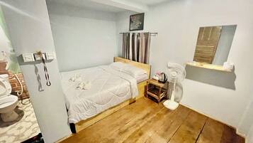 Zimmersafe, Schreibtisch, kostenloses WLAN