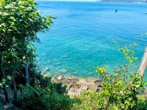 Hiking - The Cliff Hostel (Koh Rong Sanloem)