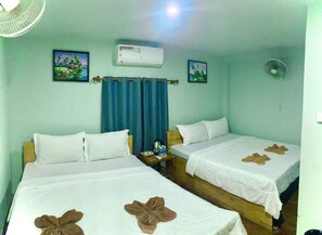 Basic Double or Twin Room, 2 Bedrooms | In-room safe, desk, free WiFi - The Cliff Hostel (Koh Rong Sanloem)