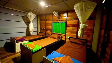 Standard Shared Dormitory, 1 Single Bed | In-room safe, desk, free WiFi