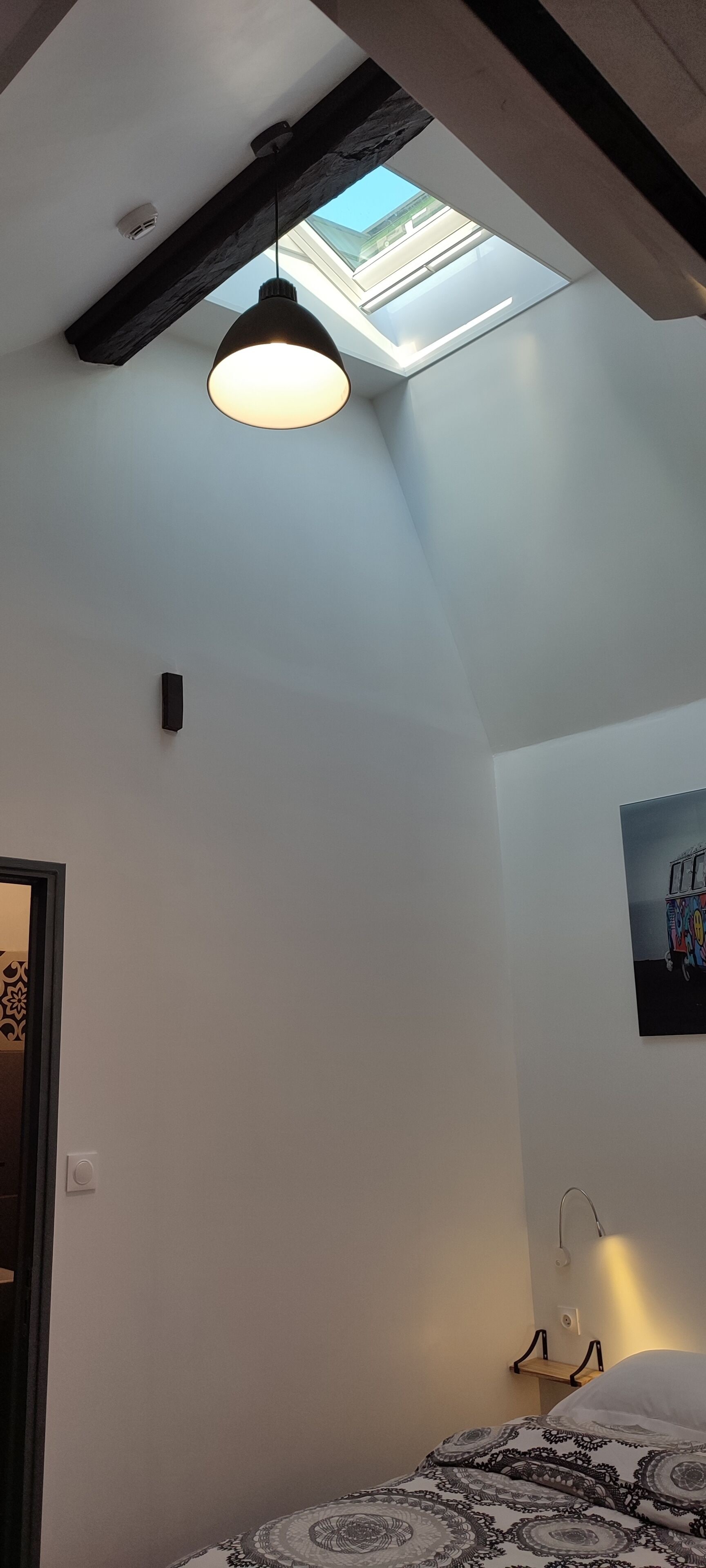 standard double room with velux window | 1 bedroom, in-room safe, blackout curtains, soundproofing