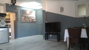 Shared kitchen - Mauguio Center Hôtel (Mauguio)