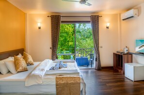 Deluxe Suite | View from room - Ostrov Beach (Ukulhas)