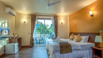 Comfort Room with Sunset View | 1 bilik tidur, cadar kapas Mesir, peralatan tempat tidur premium 