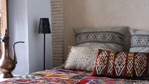 Unclassified image, 3 of 11, button - Riad El Maktoub (Marrakech)