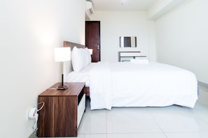 2 bedrooms, desk, iron/ironing board, free WiFi - 2 BR Best in Kelapa Gading Sherwood Apartment By Travelio (Jakarta)