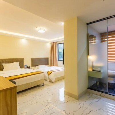 Zhuhai Lizhou Hotel
