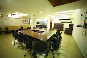 Toplantı salonu/imkânları