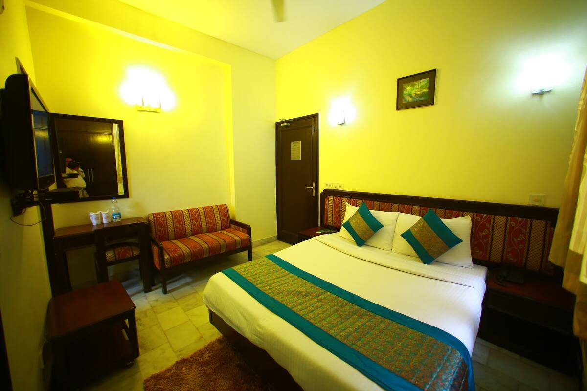 Kamar Deluks | Setrika/meja setrika, tempat tidur lipat/tambahan, dan Wi-Fi gratis