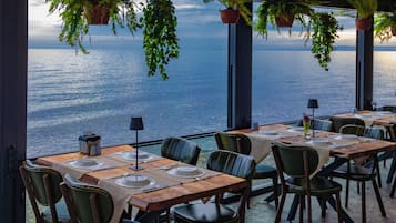 Breakfast, lunch, dinner served; Turkish cuisine, beach views