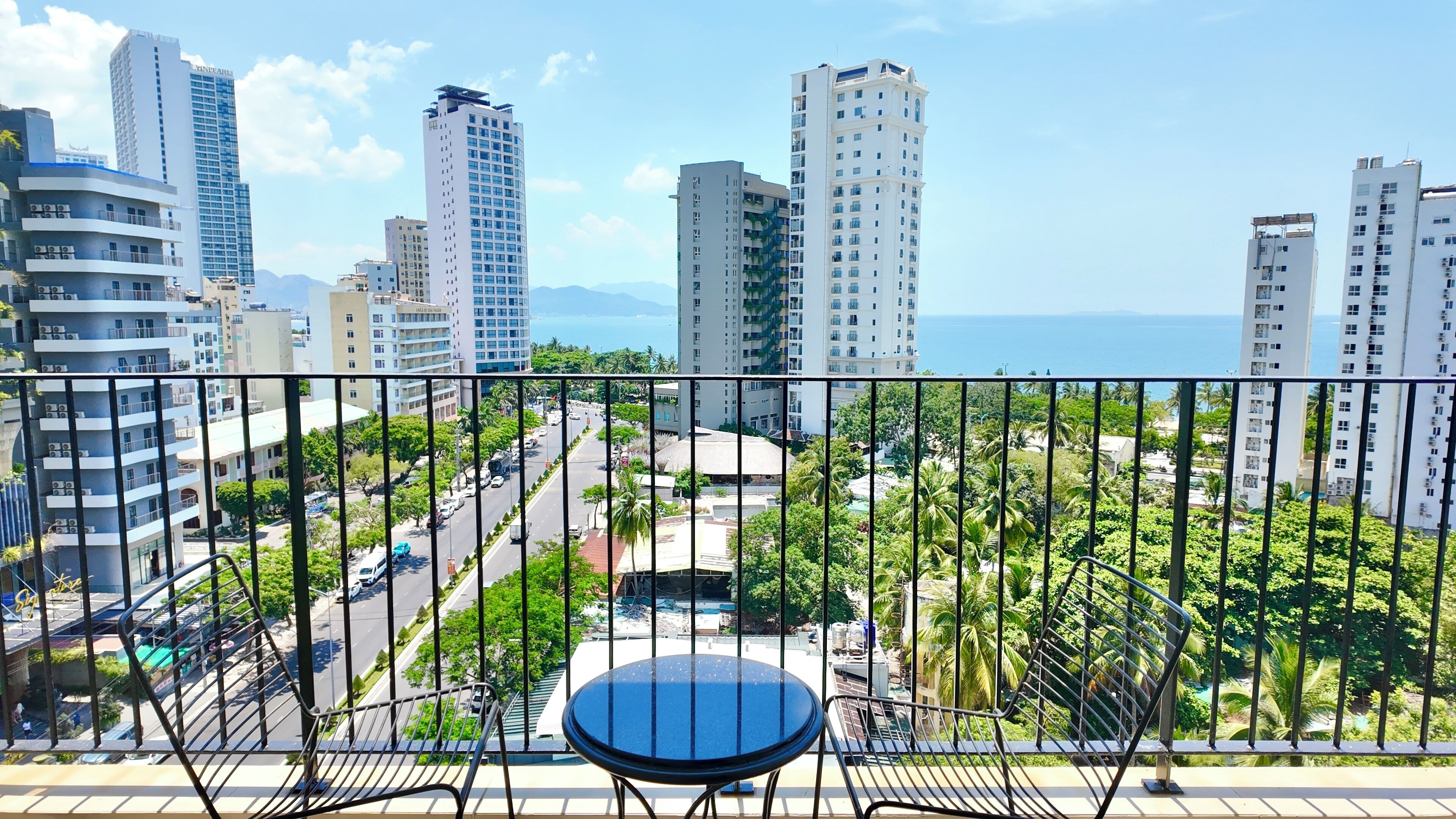 Executive Suite | Balcony view