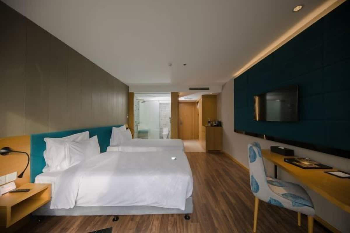 1 bedroom, minibar, in-room safe, desk