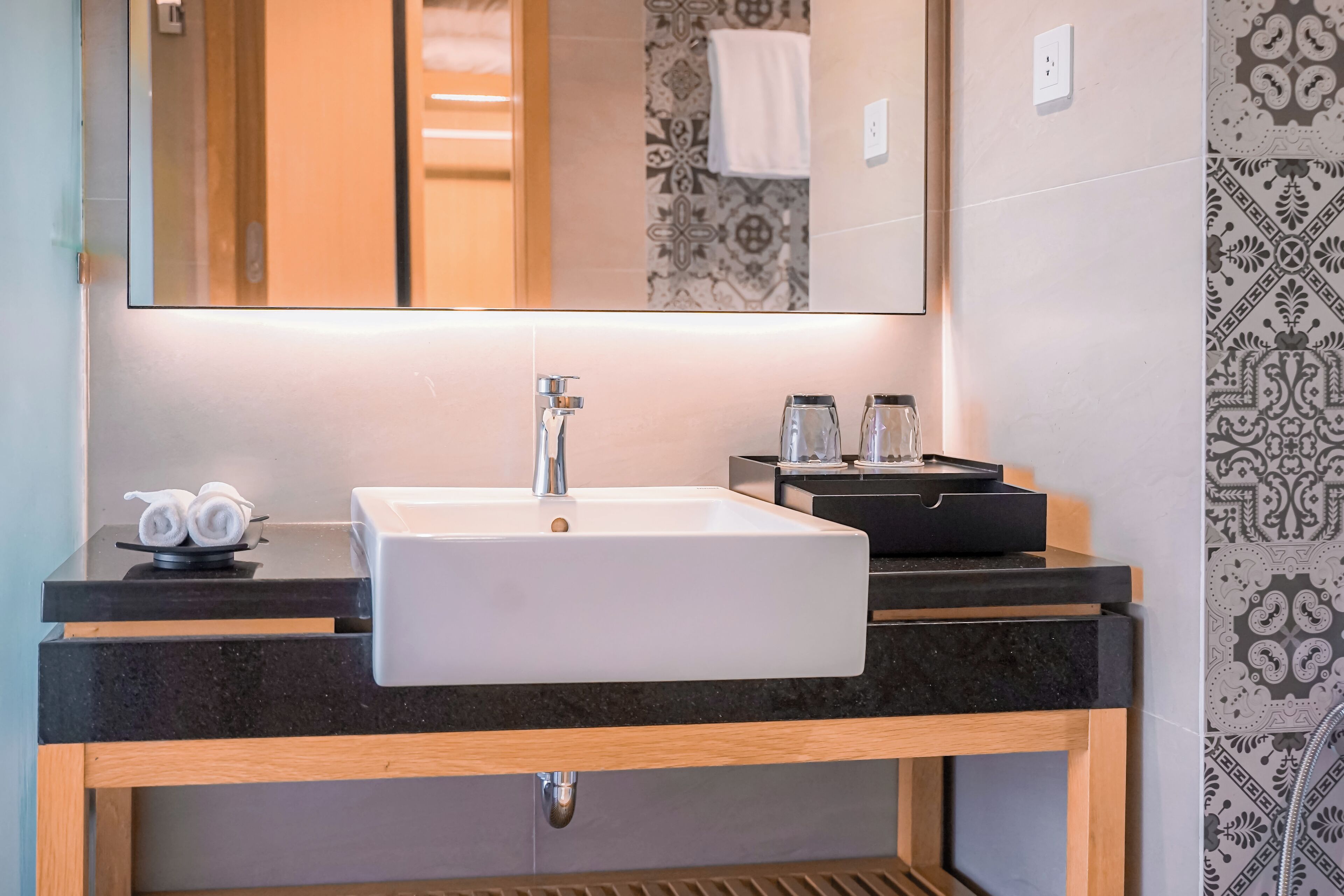 premier deluxe twin | bathroom | shower, rainfall showerhead, free toiletries, hair dryer