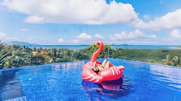 Kolam renang terbuka, kerusi lepak pantai