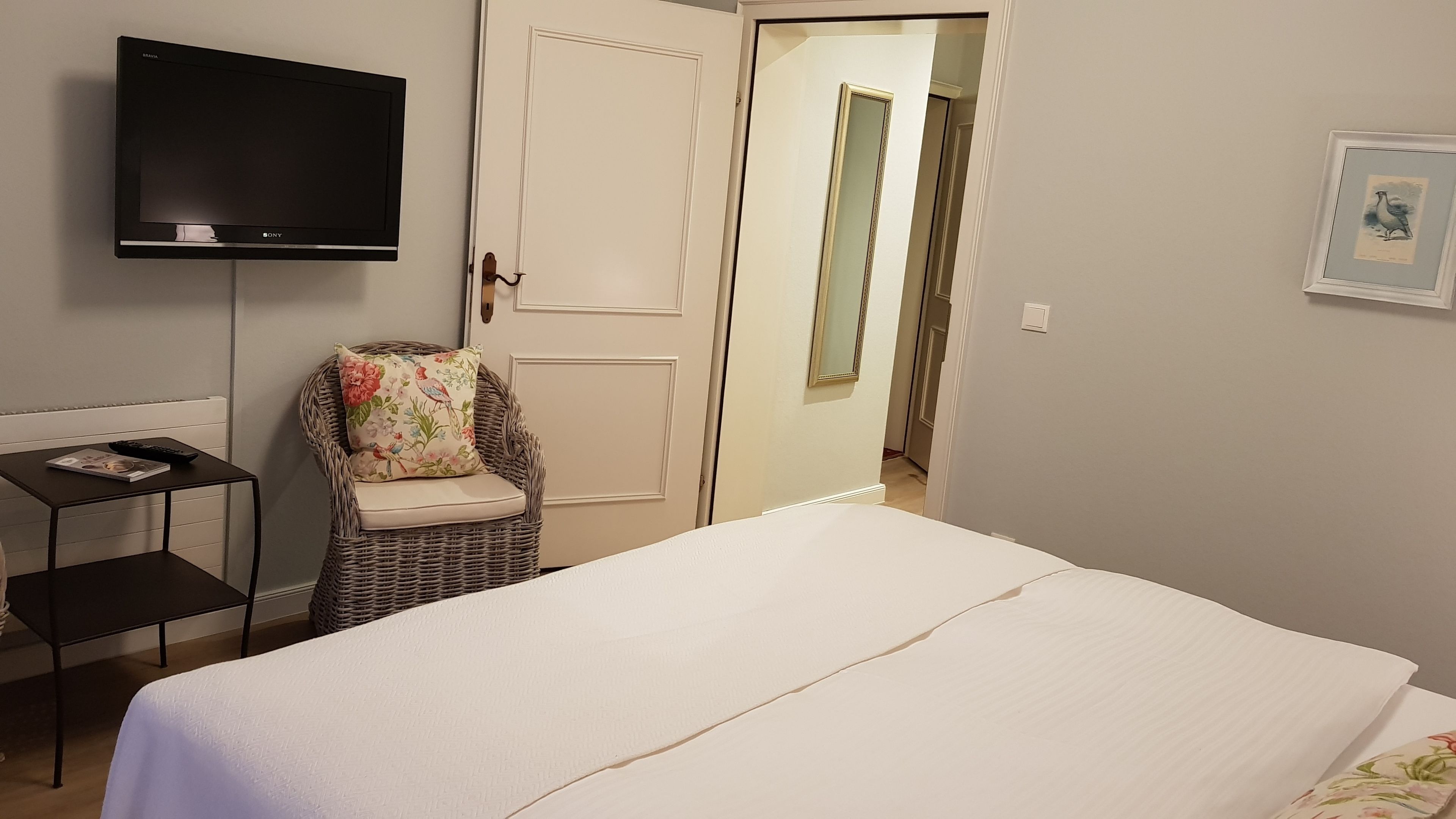 Comfort Room | Down comforters, individually decorated, individually furnished