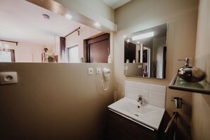 Panoramic Double Room, Hot Tub | Bathroom sink