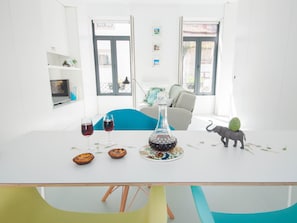 Apartamento design, 1 quarto, terraço, vista para o jardim | 1 quarto, roupas de cama premium, individualmente decorados