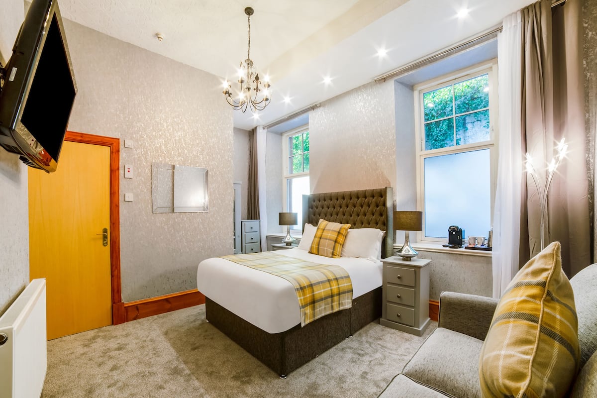 Deluxe-værelse til 4 personer | Premium-sengetøj, individuelt design, individuel indretning, skrivebord