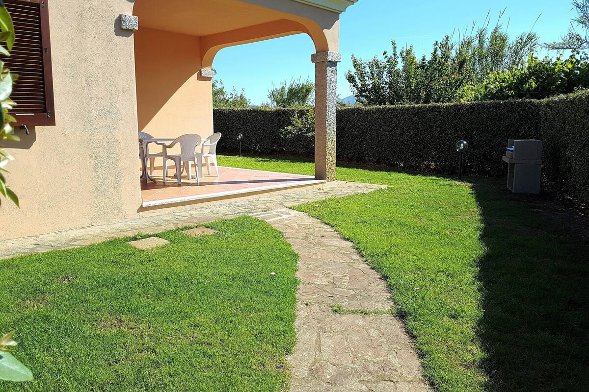 Apartment, 1 Bedroom, Non Smoking, Corner | Garden view