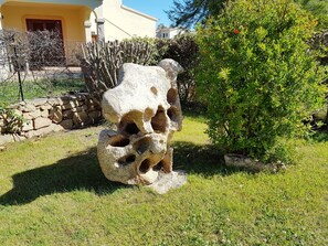 Garden view - Granchio Apartment (San Teodoro)