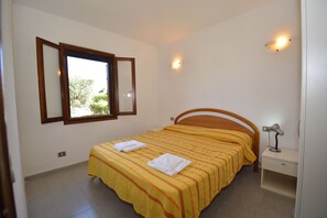 1 bedroom, cots/infant beds, free WiFi - Granchio Apartment (San Teodoro)