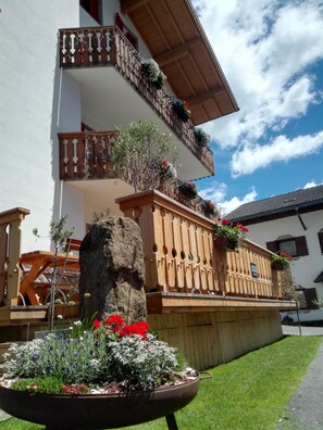 Front of property - Hotel Pension Sonnalp (Ortisei)