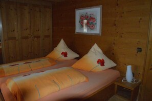 In-room safe, desk, rollaway beds, free WiFi - Hotel Pension Sonnalp (Ortisei)