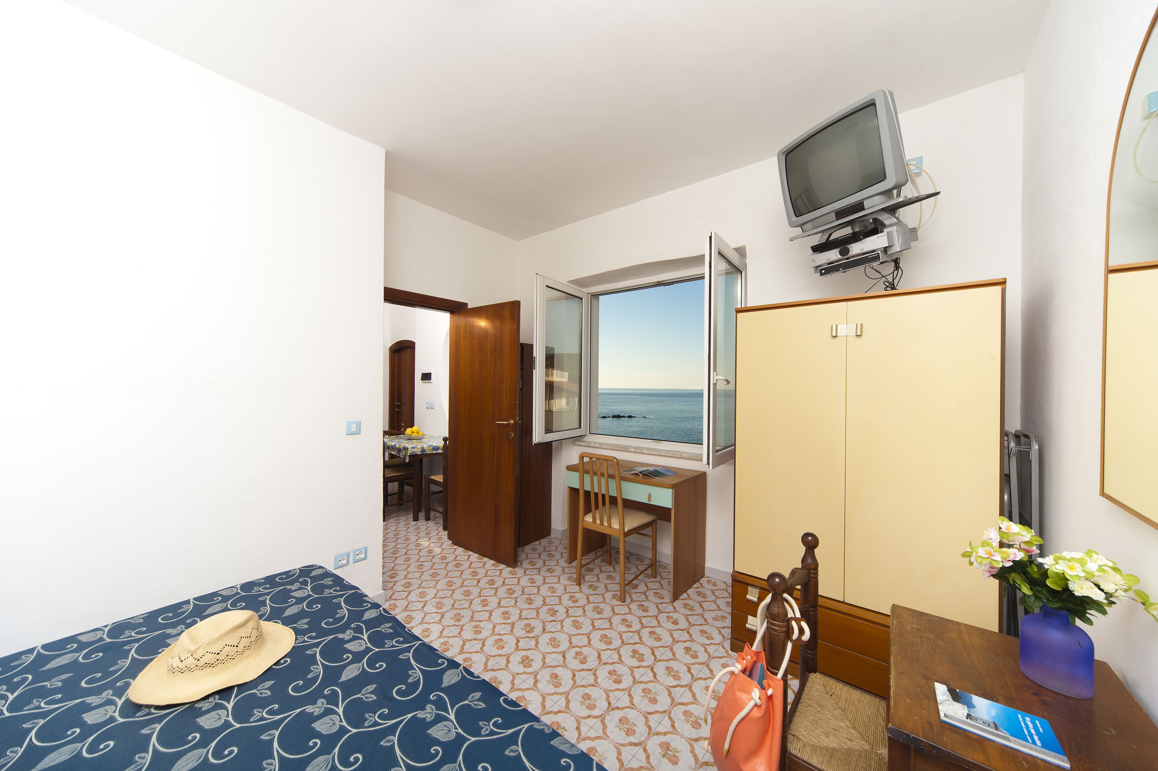 1 habitación, ropa de cama de alta calidad, minibar y wifi gratis 